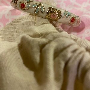 Beautiful different color stones bracelet